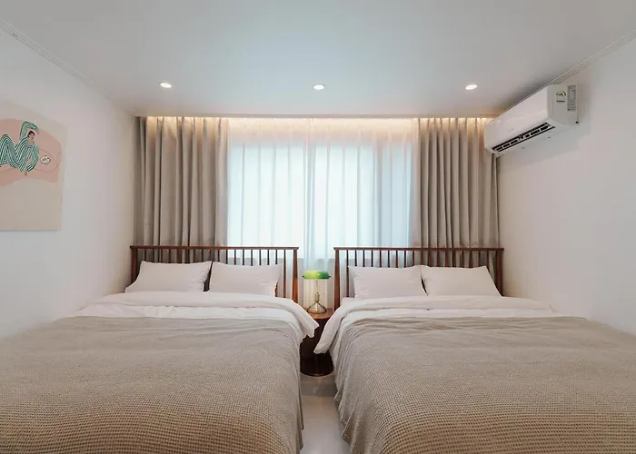 Appartement Open Sale, Song Park, Airport Railroad, Hongdae Station, Yeontral Park, 7 People, Queen Bed, Air Conditioner In Each Room, Dryer, Wifi, Foreigners Only